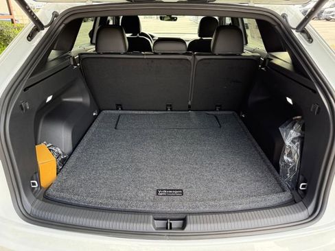 New 2026 Volkswagen Atlas Cross Sport SE image 21