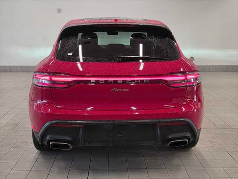 Used 2025 Porsche Macan AWD/4WD image 4