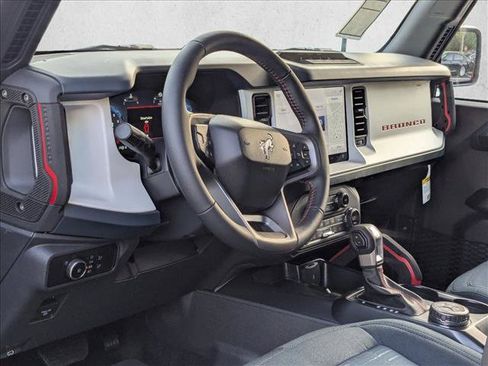 New 2026 Ford Bronco Heritage Edition image 3