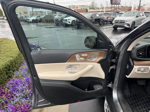 Certified 2023 Mercedes-Benz GLS 450 4MATIC image 14