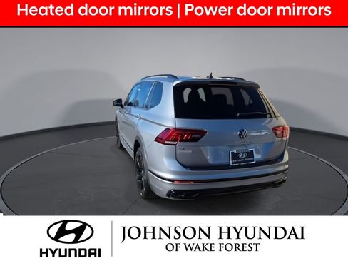 Used 2023 Volkswagen Tiguan SE R-Line image 8