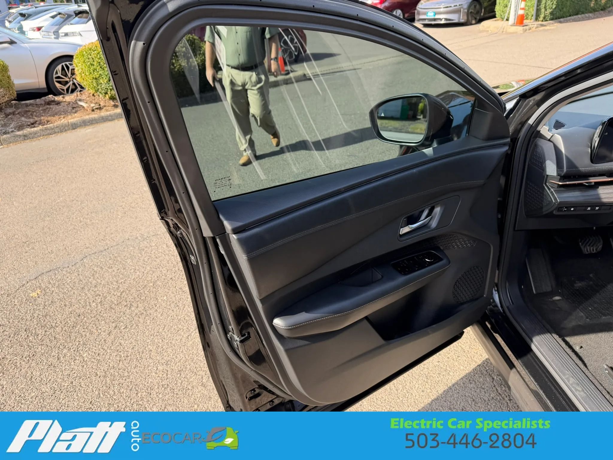 Used 2023 Nissan Ariya FWD image 19