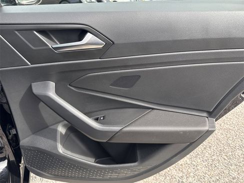 Used 2024 Volkswagen Jetta SEL image 33