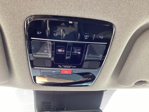 Used 2024 Hyundai Santa Fe Limited image 22