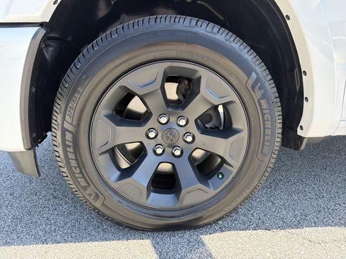 Used 2025 RAM 1500 Big Horn AWD/4WD image 13