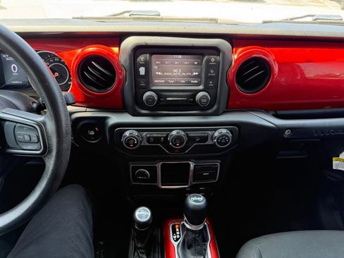 Used 2023 Jeep Wrangler Unlimited Sport AWD/4WD image 9