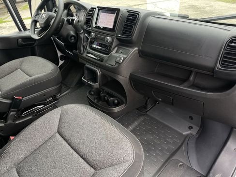Used 2023 RAM ProMaster 2500 image 25