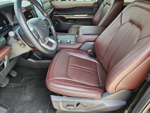 Used 2024 Ford Expedition Limited w/ Excursion Package AWD/4WD image 13