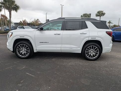 New 2026 GMC Terrain Denali w/ LPO, Black Badging Package image 7