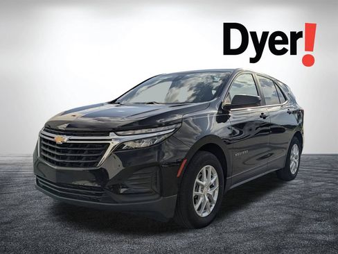 Used 2023 Chevrolet Equinox LS w/ LS Convenience Package FWD image 10