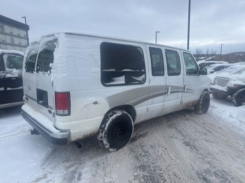 Used 2002 Ford E-150 and Econoline 150 image 14