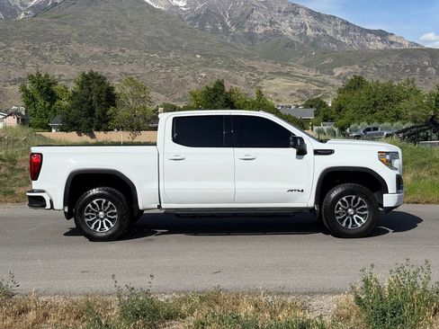 Used 2020 GMC Sierra 1500 AT4 w/ Off-Road Performance Package AWD/4WD image 8