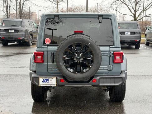 Used 2025 Jeep Wrangler Unlimited Sahara image 8