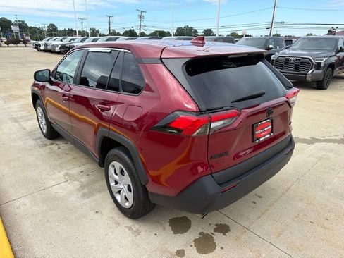 Used 2024 Toyota RAV4 LE FWD image 7