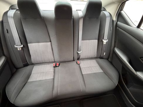 Used 2025 Nissan Sentra SV image 37