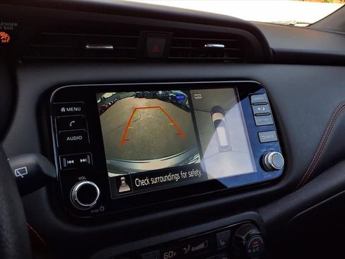 Used 2021 Nissan Kicks SR w/ SR Premium Package image 7