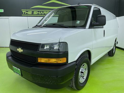 Used 2022 Chevrolet Express 2500 w/ Driver Convenience Package image 5
