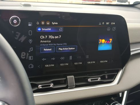 Used 2026 Chevrolet Equinox LT w/ Convenience Package II image 17