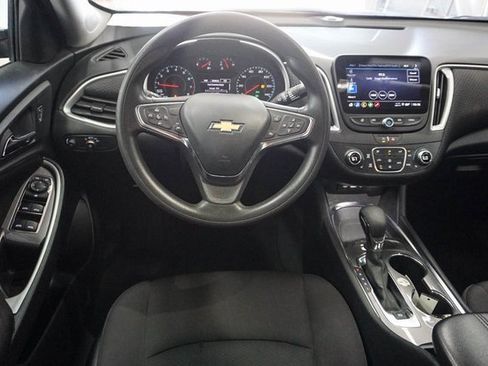 Used 2023 Chevrolet Malibu LT image 12