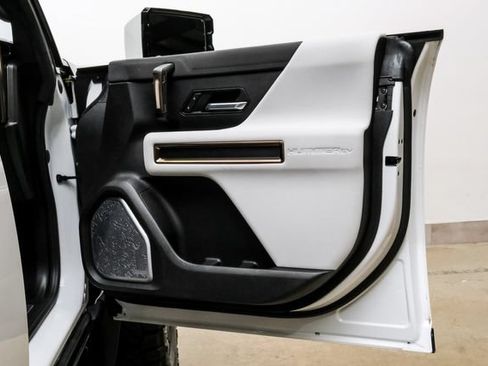 Used 2022 GMC Hummer EV Edition 1 w/ LPO, Illumination Package AWD/4WD image 17