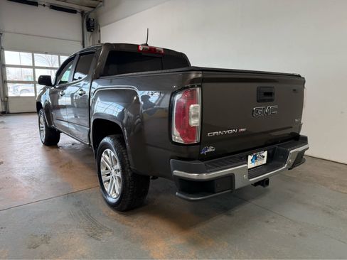 Used 2019 GMC Canyon SLT w/ Driver Alert Package image 3
