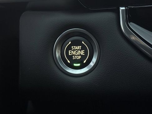 New 2026 GMC Canyon Elevation w/ Convenience Package image 24