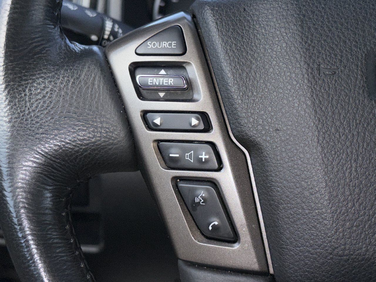 Certified 2024 Nissan Titan SV w/ SV Bronze Edition Package RWD image 20