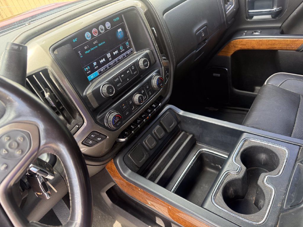 Used 2018 Chevrolet Silverado 2500 High Country w/ Duramax Plus Package AWD/4WD image 16
