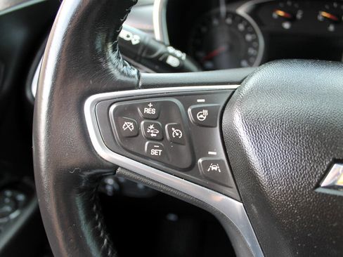 Used 2022 Chevrolet Equinox Premier image 21