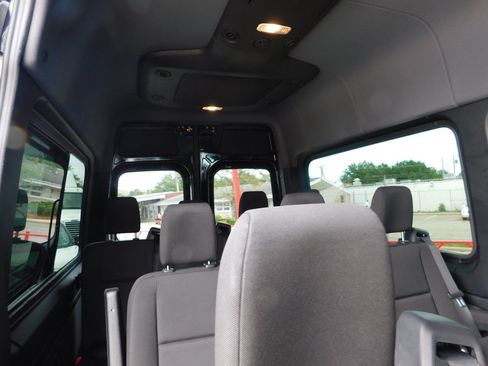 Used 2025 Mercedes-Benz Sprinter 2500 image 26