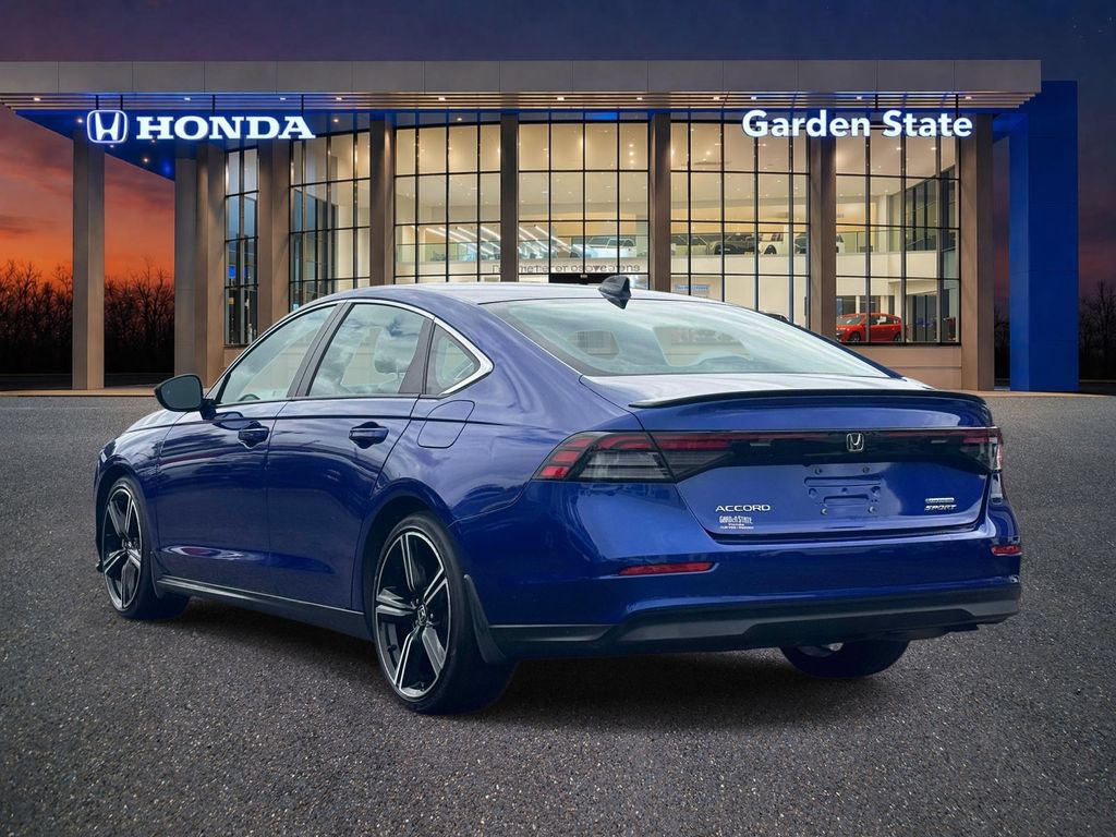 Used 2024 Honda Accord Sport image 3