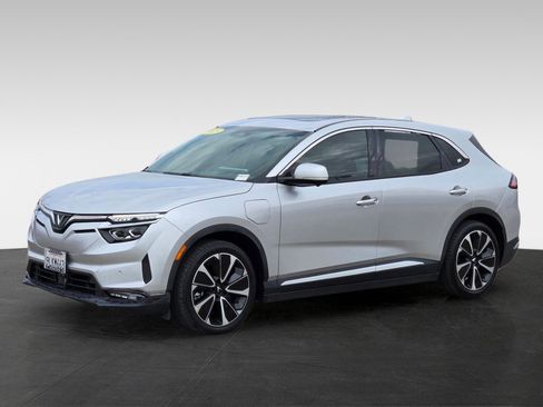 Used 2023 VinFast VF 8 Plus image 8