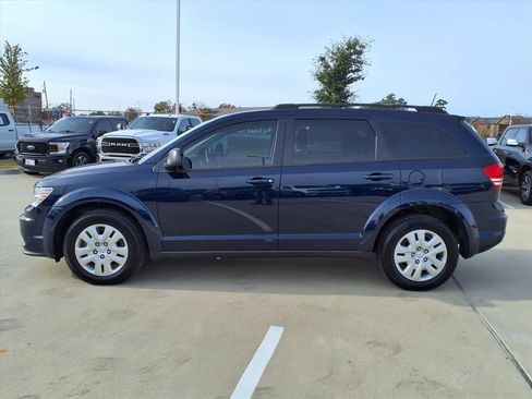 Used 2020 Dodge Journey SE w/ SE Popular Equipment Group image 8