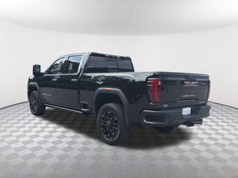 Used 2024 GMC Sierra 2500 Denali w/ Denali Reserve Package AWD/4WD image 3