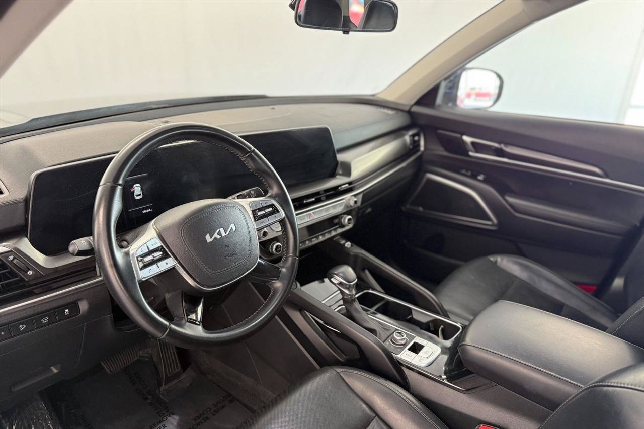 Used 2025 Kia Telluride S AWD/4WD image 10