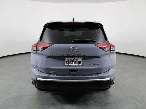 Certified 2024 Nissan Rogue Platinum FWD image 10