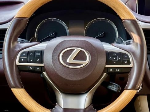 Used 2018 Lexus RX 350 AWD w/ Premium Package image 17