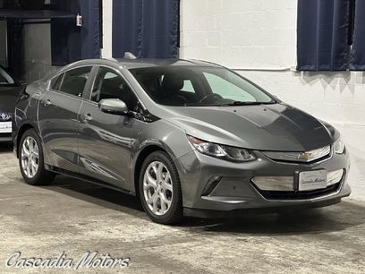 Used 2017 Chevrolet Volt Premier w/ Driver Confidence II Package