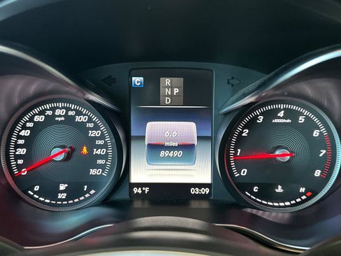 Used 2018 Mercedes-Benz C 300 Sedan w/ Parking Assist Package image 23