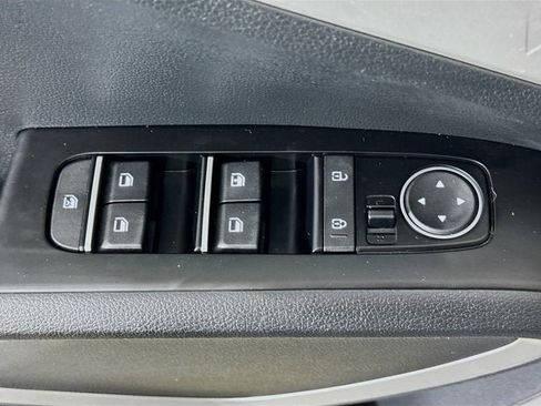 Certified 2023 Kia Soul LX image 17