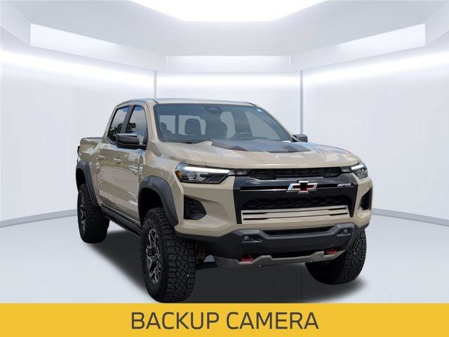 Used 2024 Chevrolet Colorado ZR2 w/ ZR2 Convenience Package III AWD/4WD image 8
