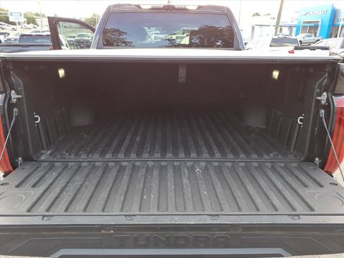 Used 2023 Toyota Tundra Limited AWD/4WD image 15