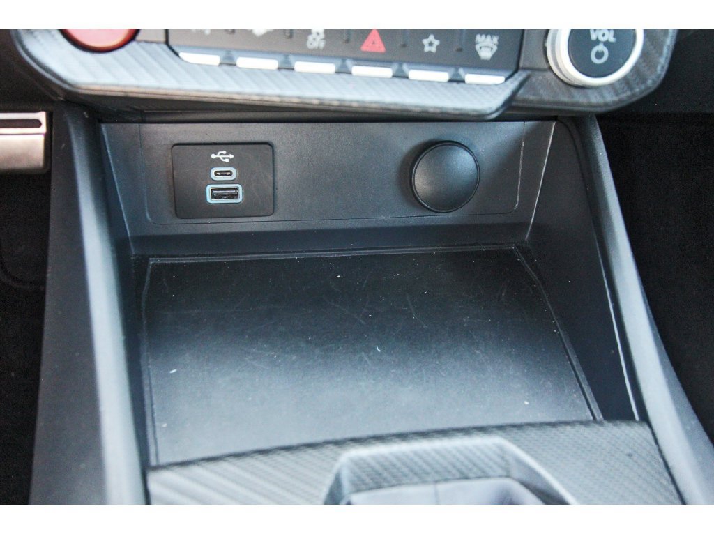 Used 2025 Ford Mustang Convertible RWD image 28