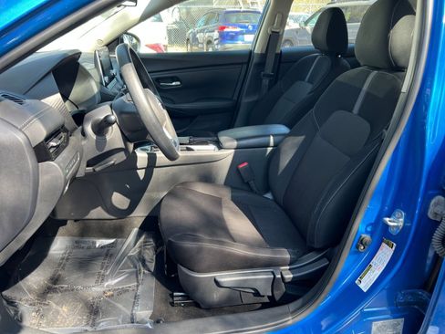 Used 2025 Nissan Sentra SV FWD image 23