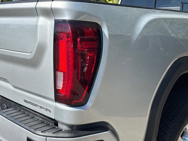 Used 2022 GMC Sierra 2500 Denali AWD/4WD image 11