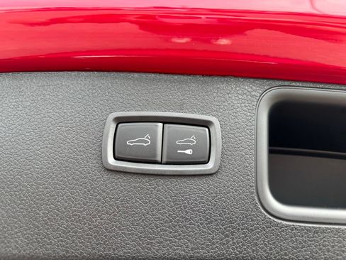 New 2026 Porsche Macan AWD/4WD image 11