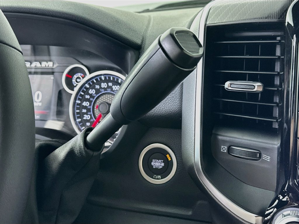 New 2026 RAM 2500 Big Horn AWD/4WD image 12
