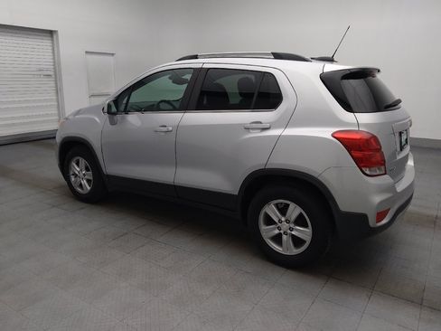 Used 2020 Chevrolet Trax LT FWD image 3
