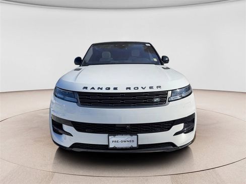 Used 2023 Land Rover Range Rover Sport SE image 2