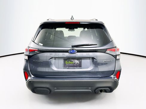 Used 2025 Subaru Forester Touring image 7